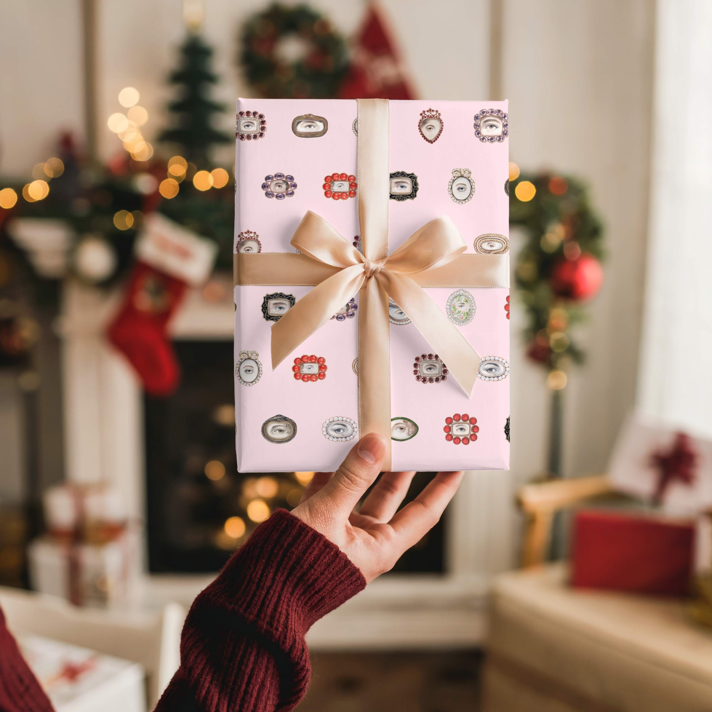 Lover's Eye Wrapping Paper (Petal Pink)