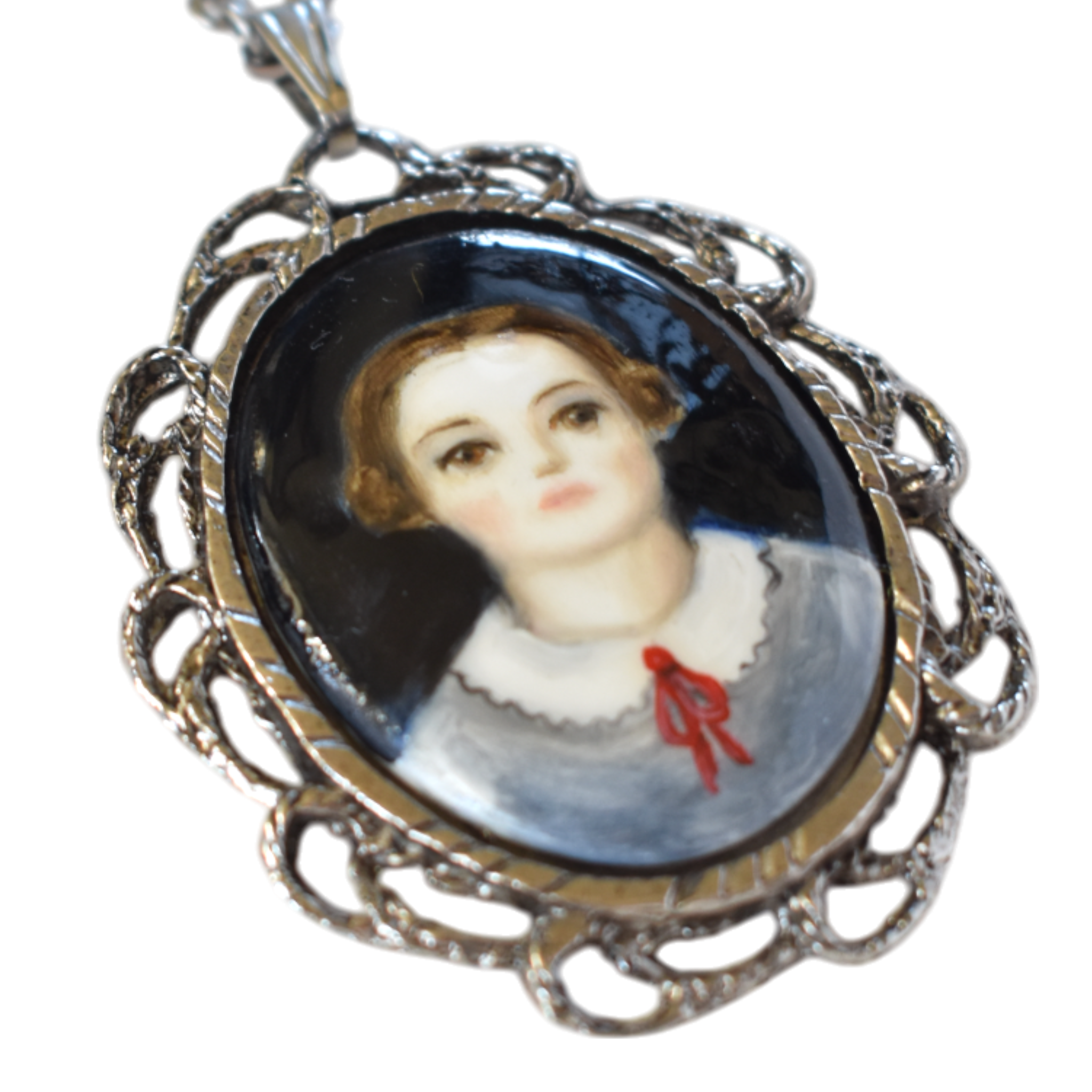 No. 2453 "Eloise" Portrait Pendant Necklace