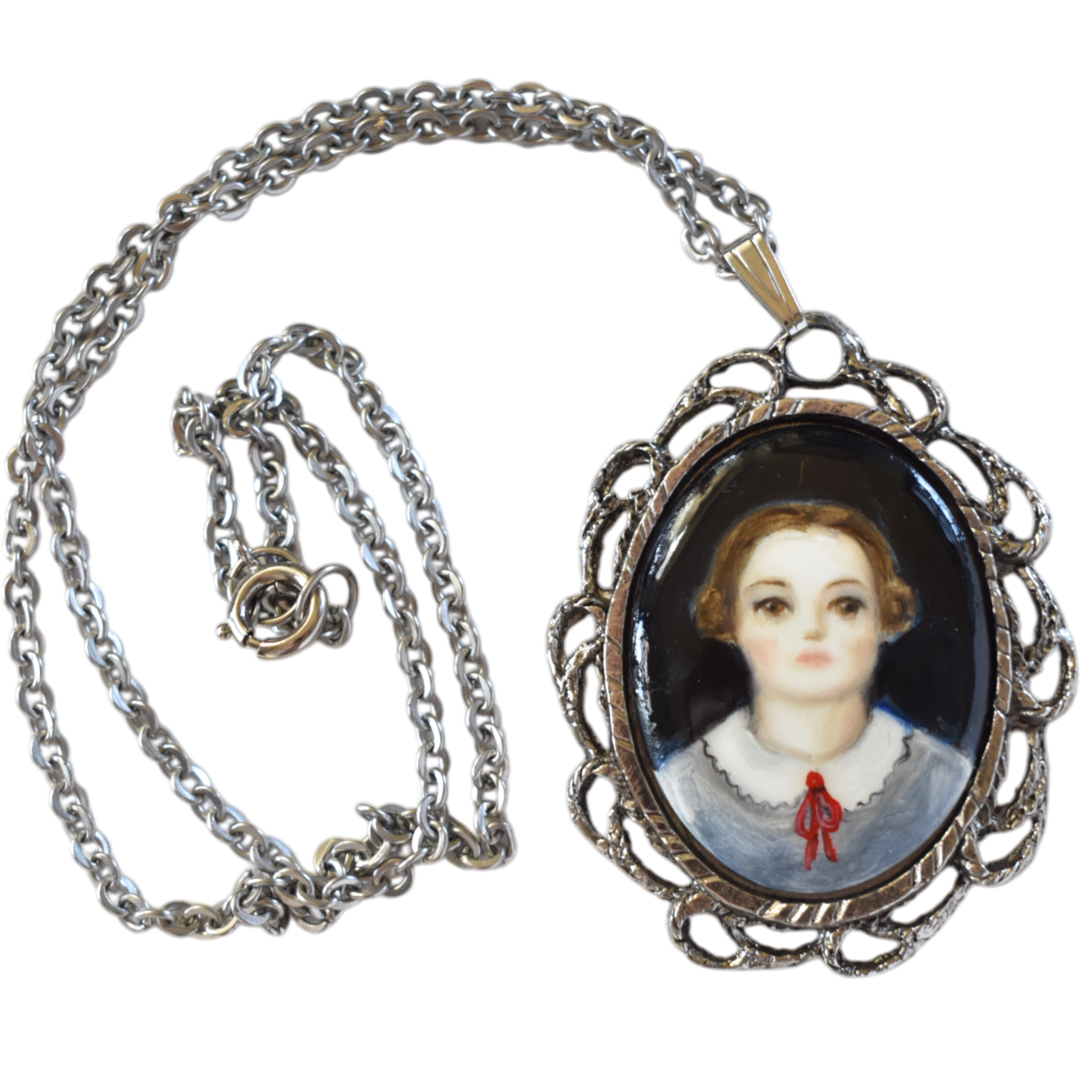 No. 2453 "Eloise" Portrait Pendant Necklace