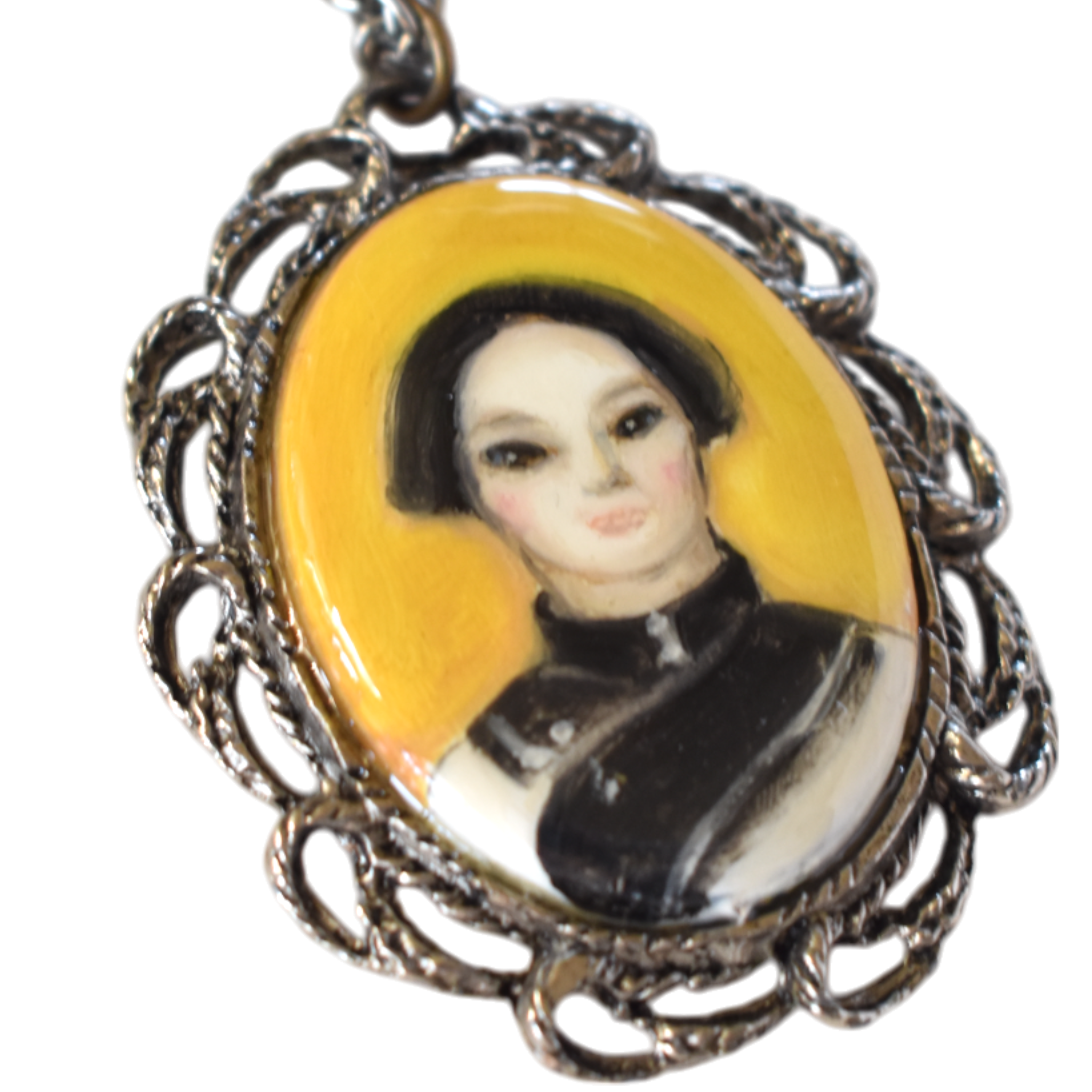 No. 2454 "Mae" Portrait Pendant Necklace