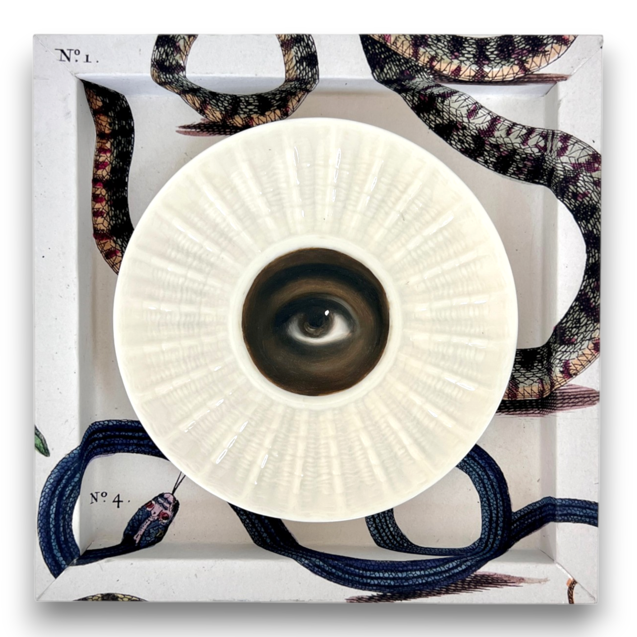 No. 3800 Lover’s Eye Painting on an Irish Belleek Shell Plate