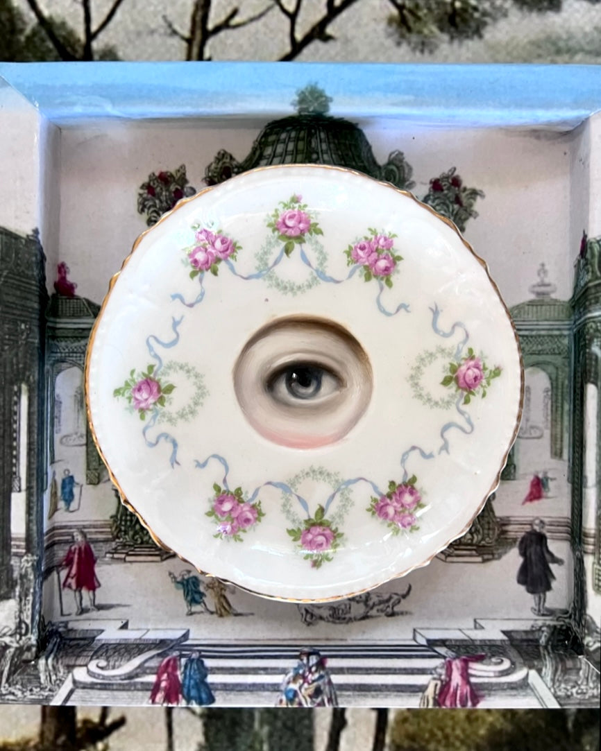 No. 2097 Lover's Eye Painting on an English Flower Garland Plate