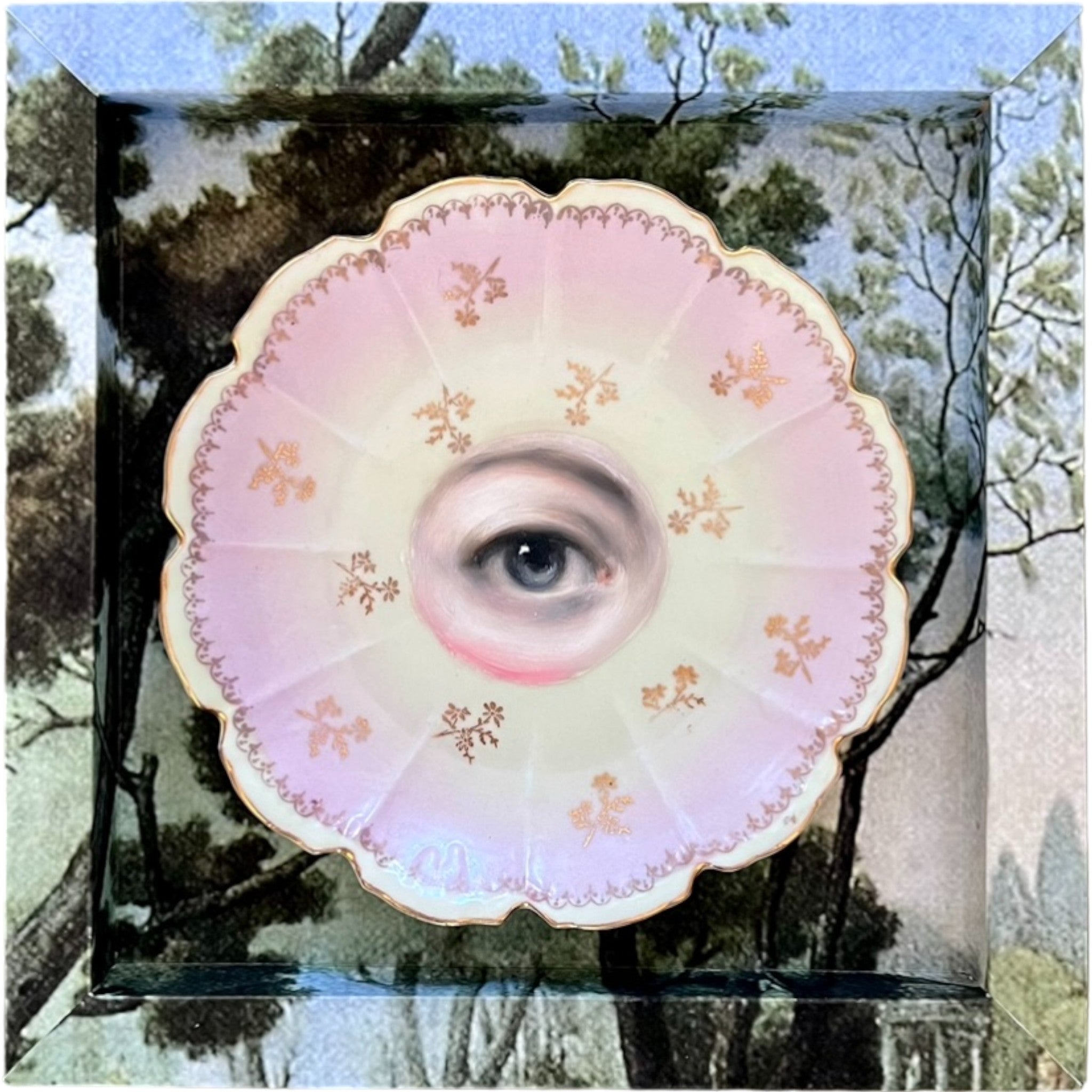 No. 2072 Lover's Eye Painting on a Pink and Gold Flower Sprig Plate