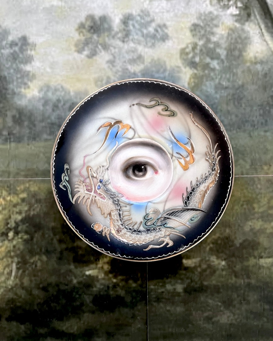 No. 2141 Lover's Eye Painting on a Japanese Dragonware Plate