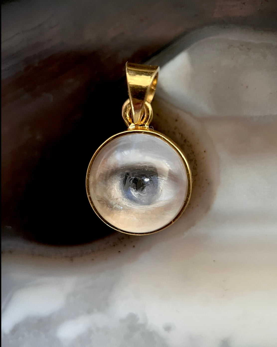 No. 2149 Lover's Eye Pendant