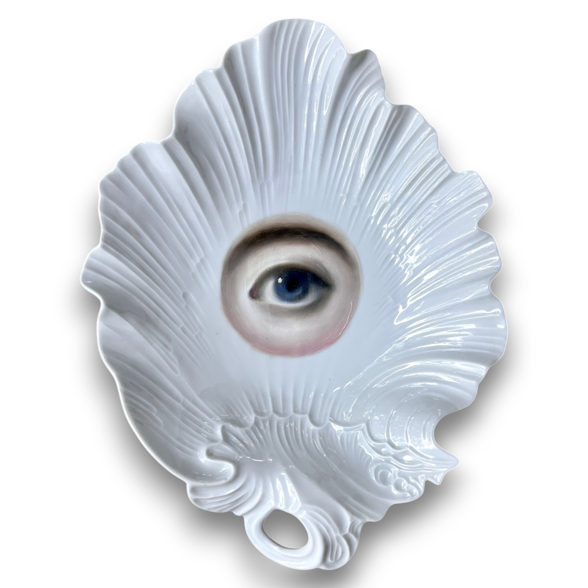 No. 3738 Lover's Eye Painting on a Bavarian Leaf Plate