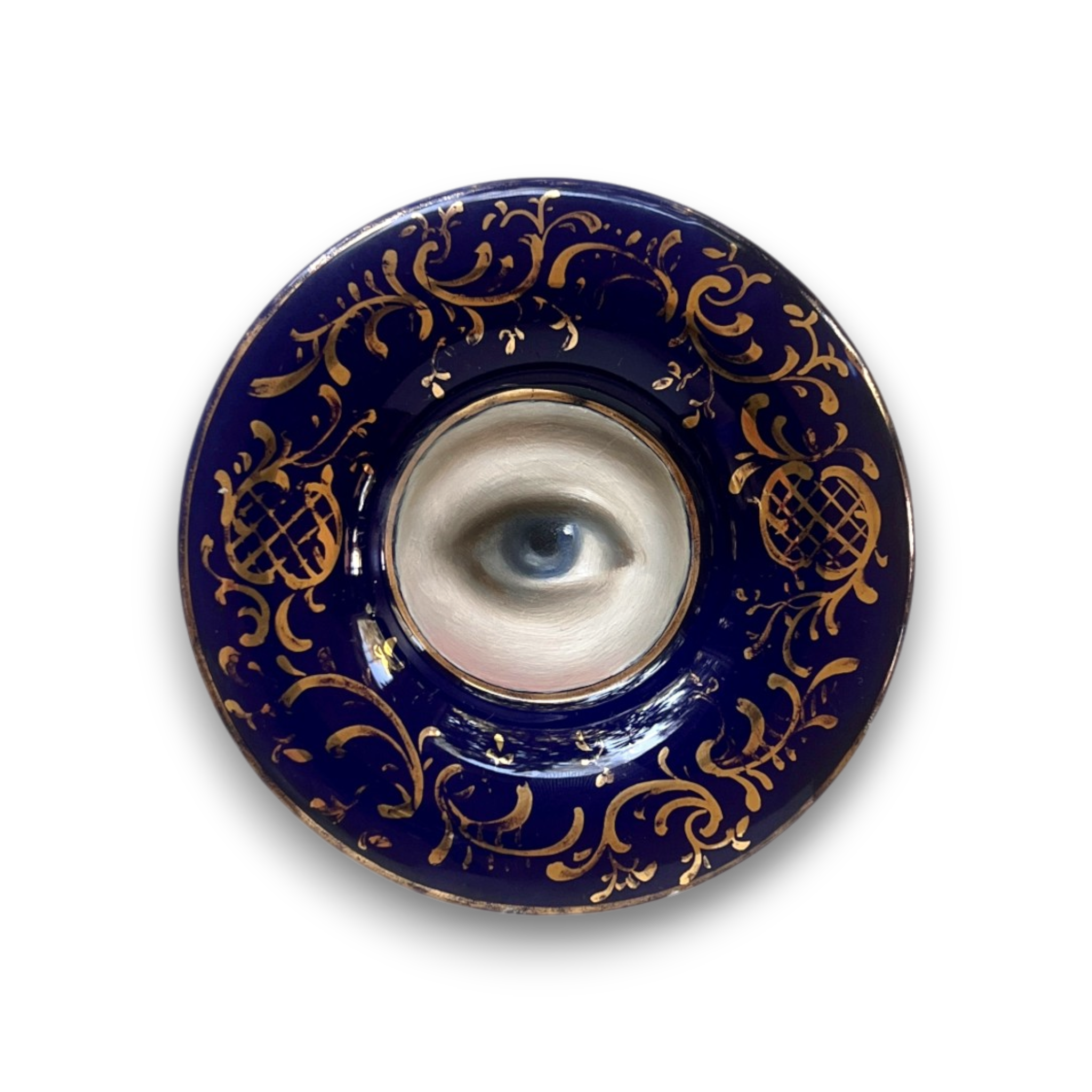 No. 3767 Lover’s Eye Painting on a Mini Cobalt Blue Plate