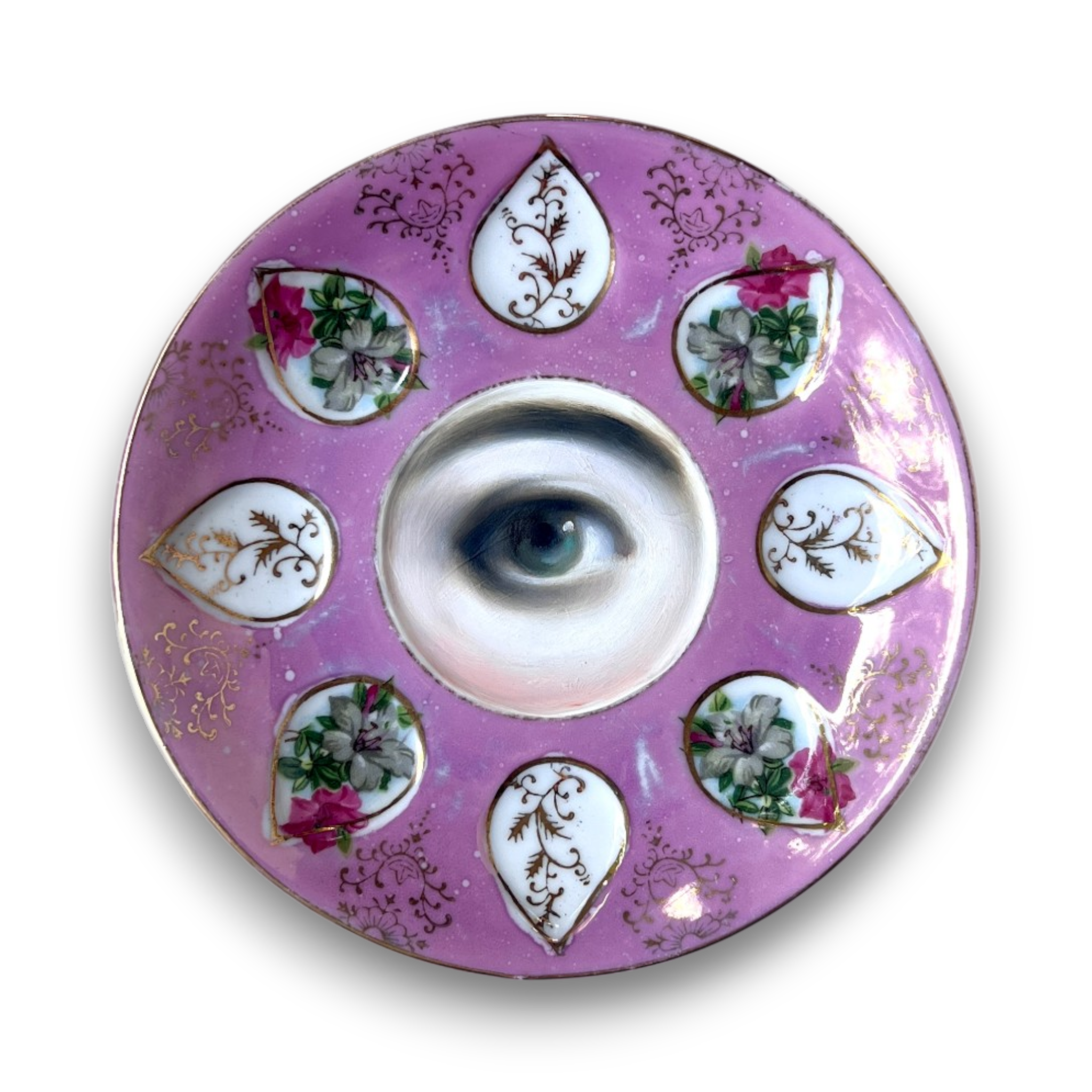 No. 3777 Lover’s Eye Painting on a Pink Luster Plate