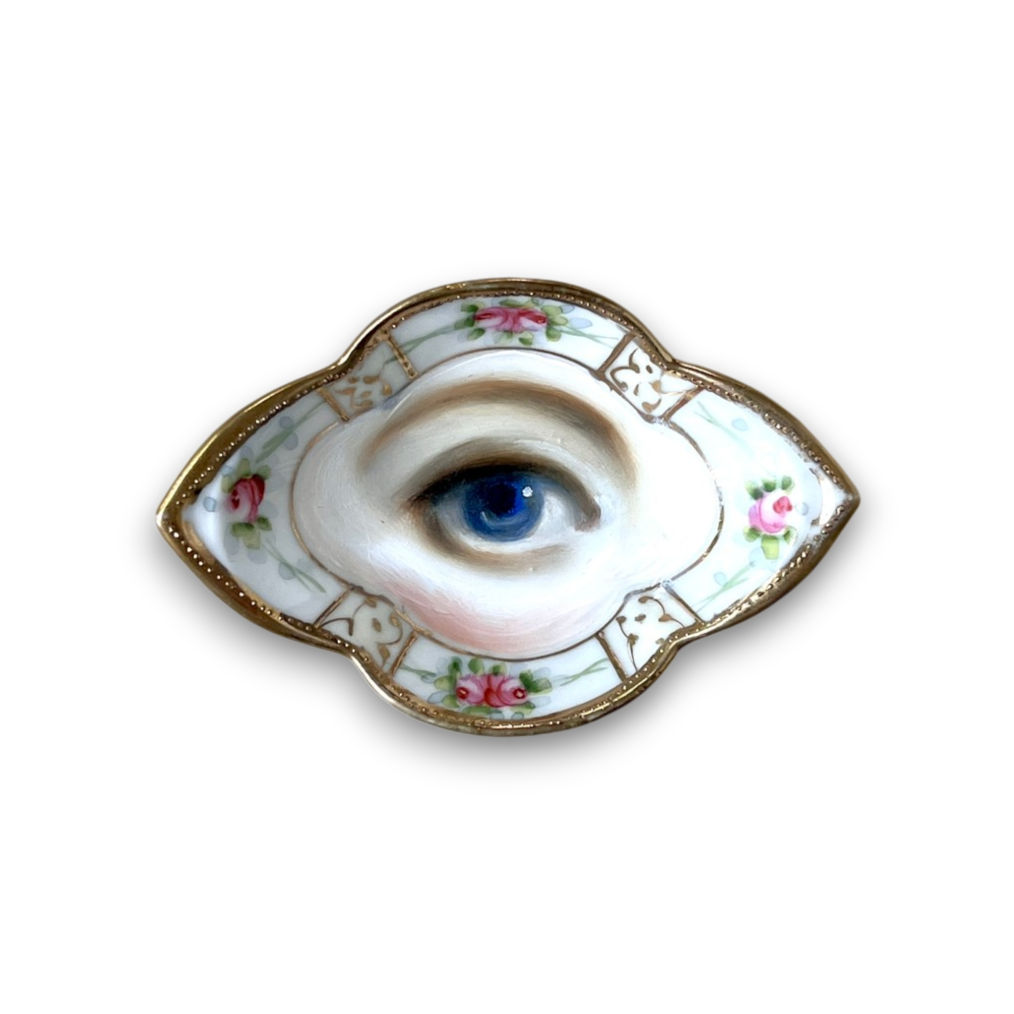 No. 3785 Lover’s Eye Painting on a Mini Quatrefoil Dish