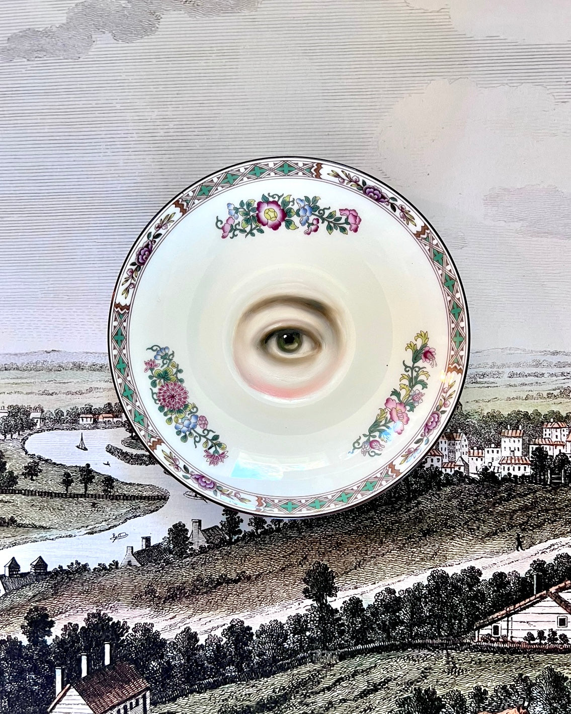 No. 2307 Lover's Eye Painting on a Wedgwood Kutani Crane Plate