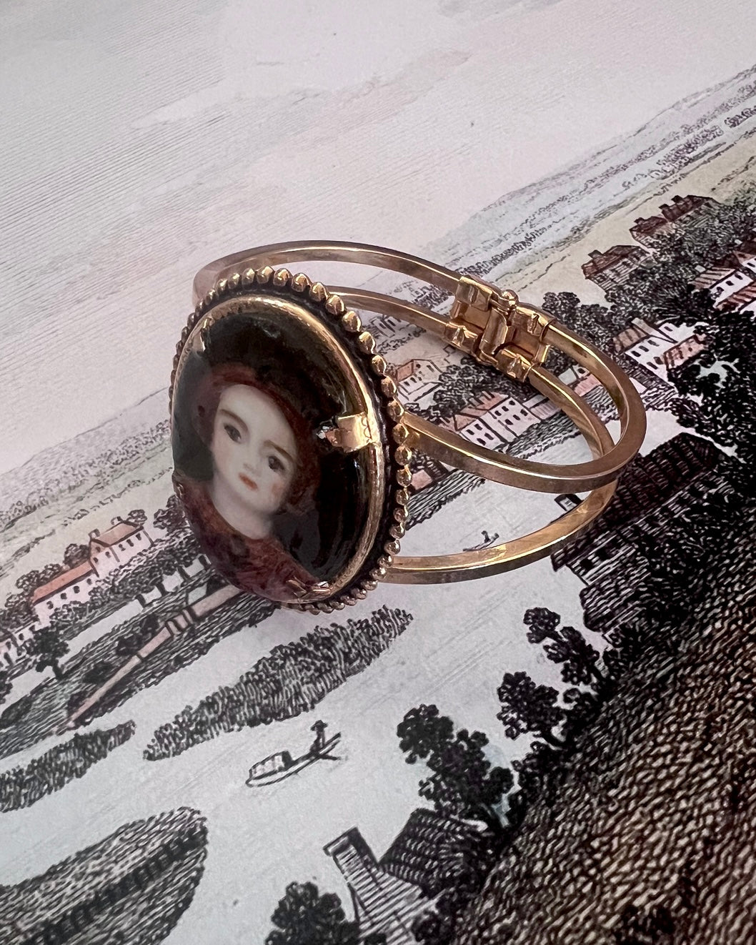 No. 2332 "Rowena" Portrait Bracelet