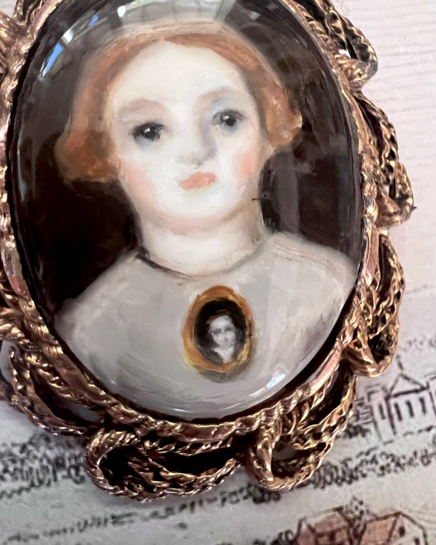 No. 2335 "Ottilie" Portrait Pendant-Brooch