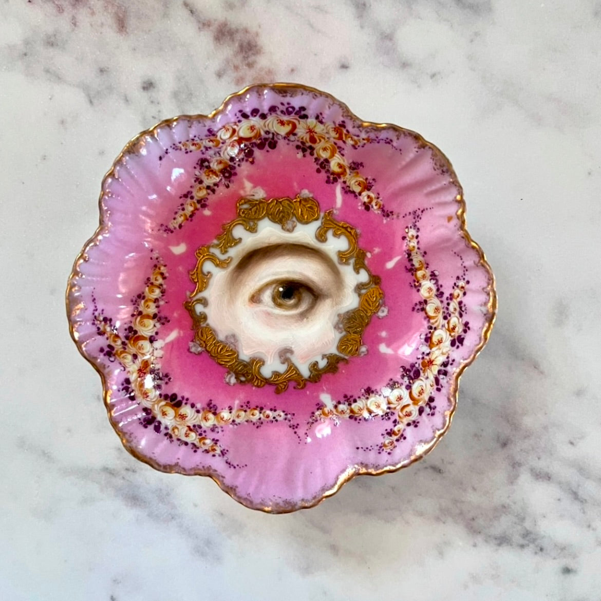 No. 2840 Lover's Eye Painting on a Pink and Gilt Floral Plate