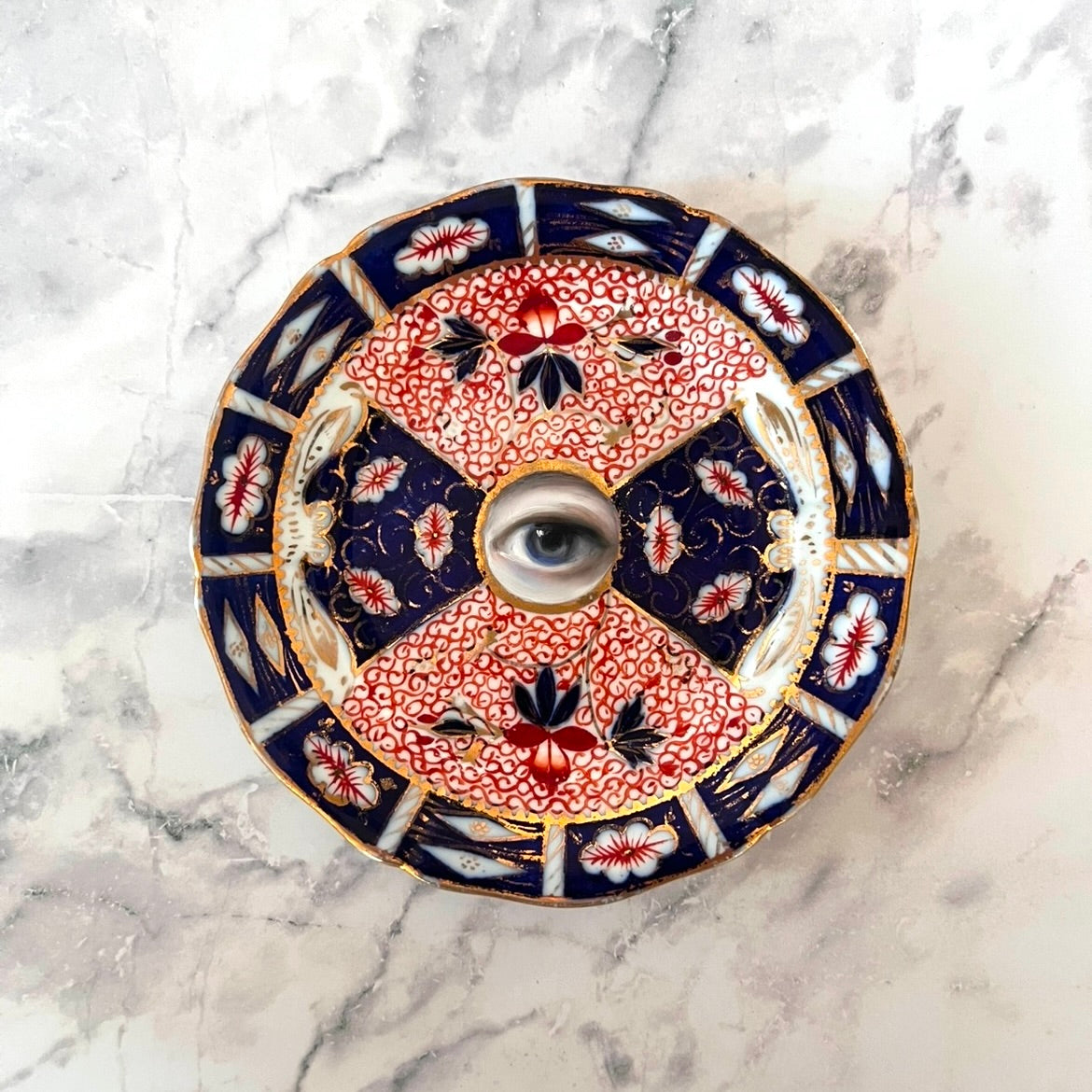 No. 2866 Lover's Eye Painting on an English Imari Plate