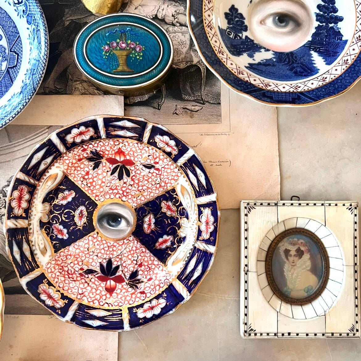 No. 2865 Lover's Eye Painting on an English Imari Plate