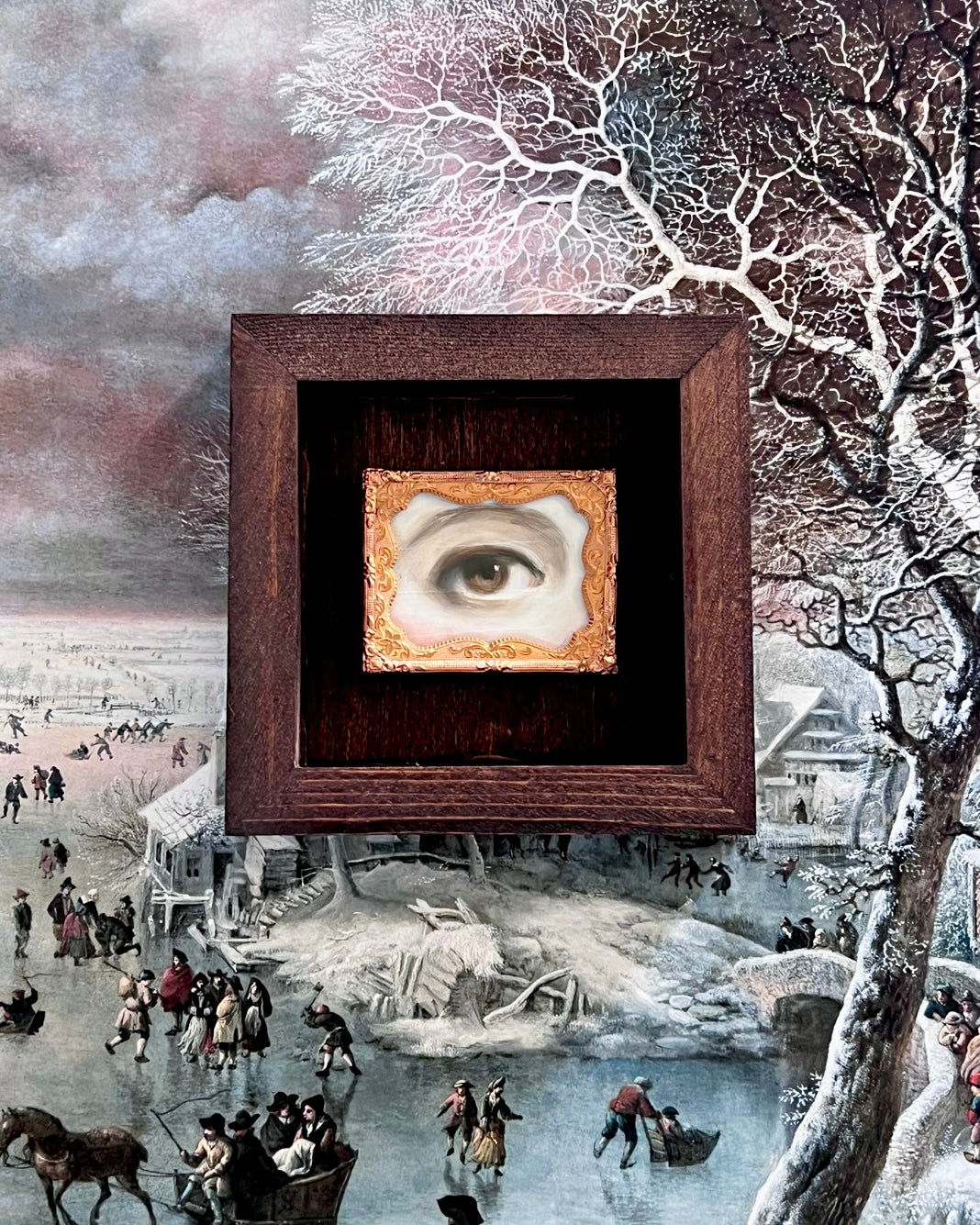 No. 2404 Lover's Eye Painting in an Antique Daguerreotype Frame (2.5"x2")