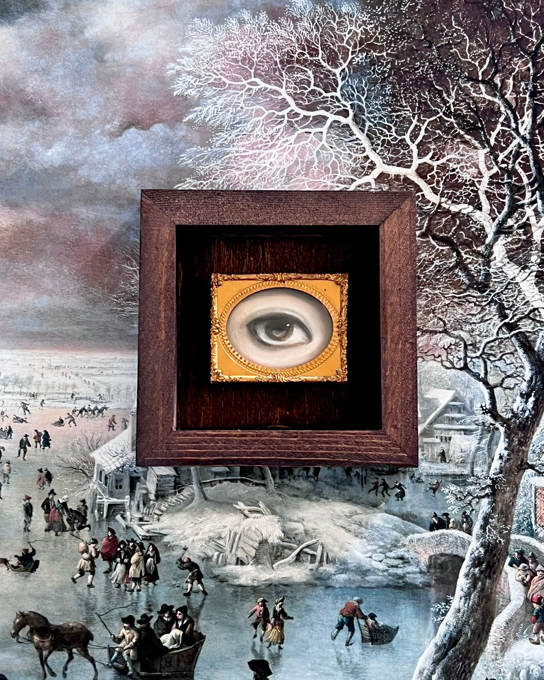 No. 2397 Lover's Eye Painting in an Antique Daguerreotype Frame (2.5"x2")