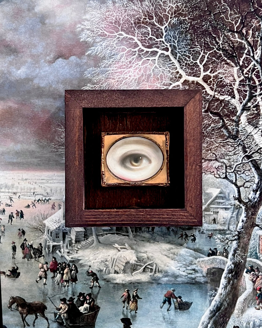 No. 2394 Lover's Eye Painting in an Antique Daguerreotype Frame (2.5"x2")