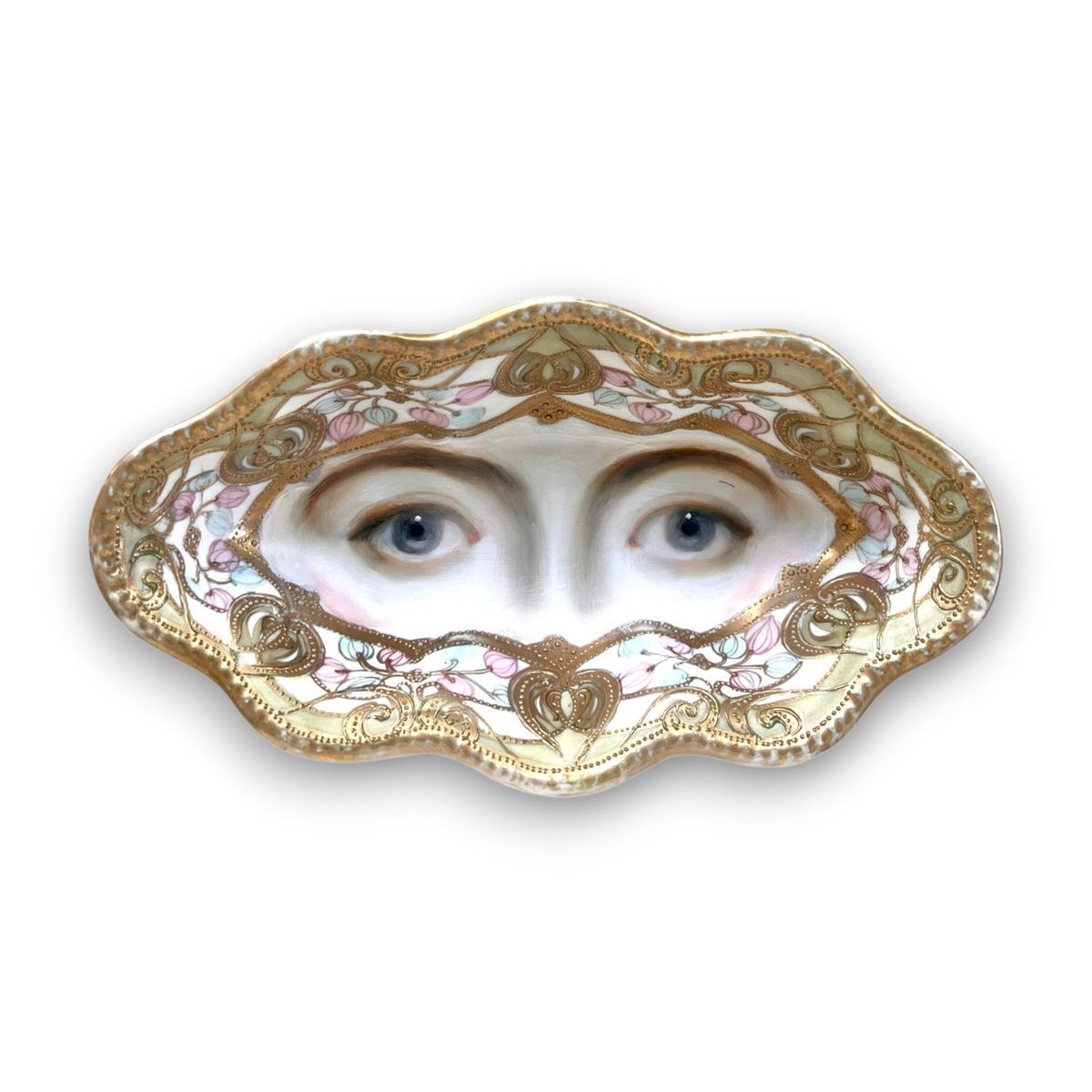 No. 3860 Lover’s Eye Painting on a Gilt & Pastel Dish