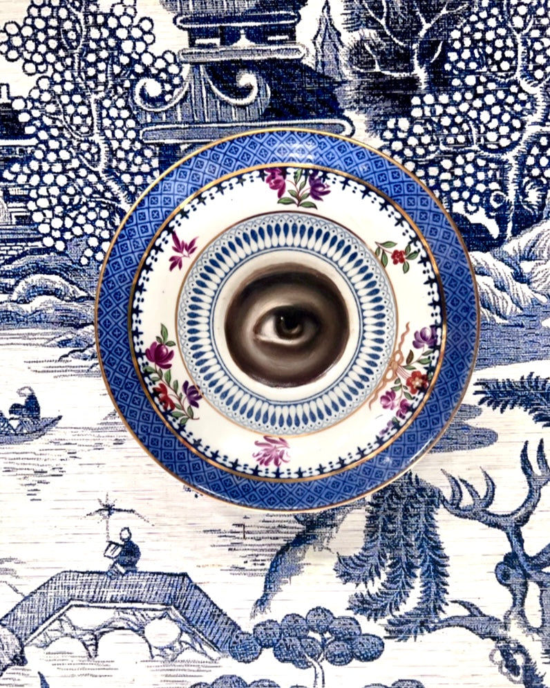 No. 2429 Lover's Eye Painting on an English Lowestoft Pattern Plate