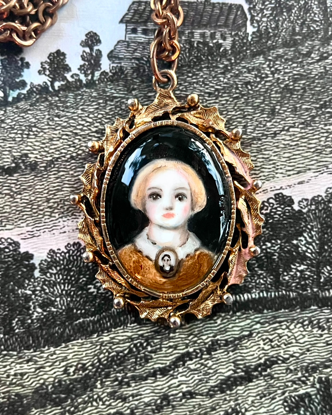 No. 2452 "Imogen" Portrait Pendant Necklace