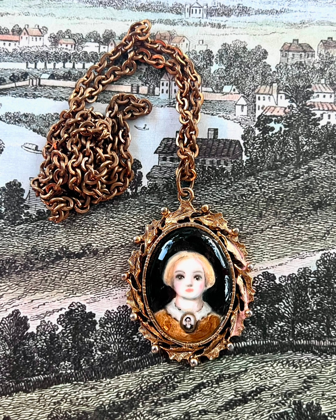 No. 2452 "Imogen" Portrait Pendant Necklace