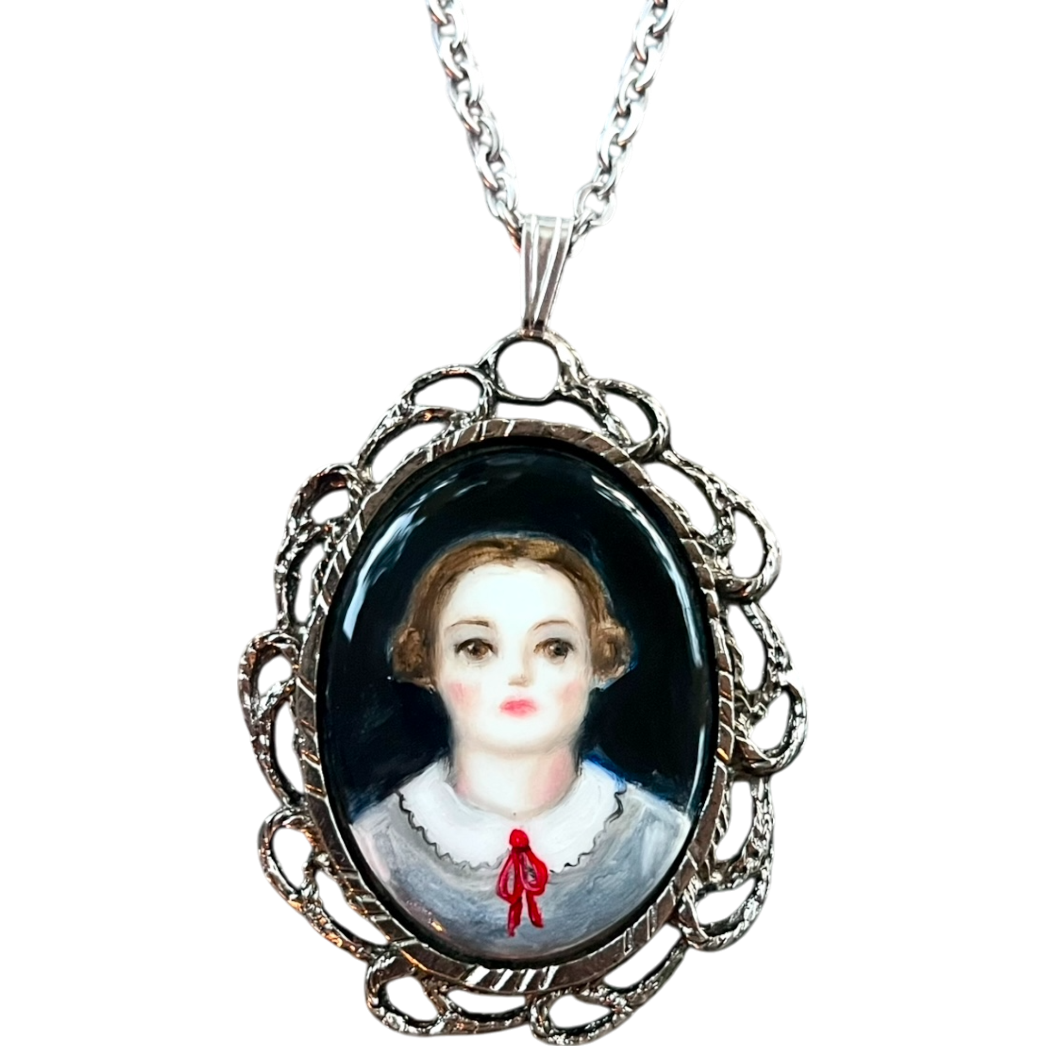 No. 2453 "Eloise" Portrait Pendant Necklace