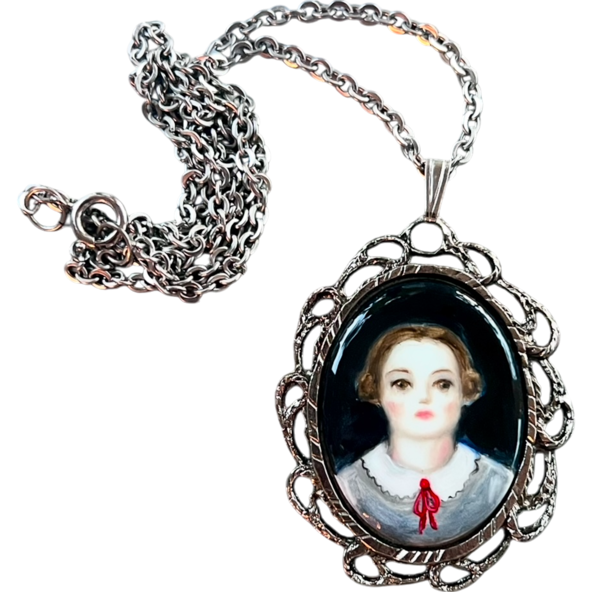 No. 2453 "Eloise" Portrait Pendant Necklace