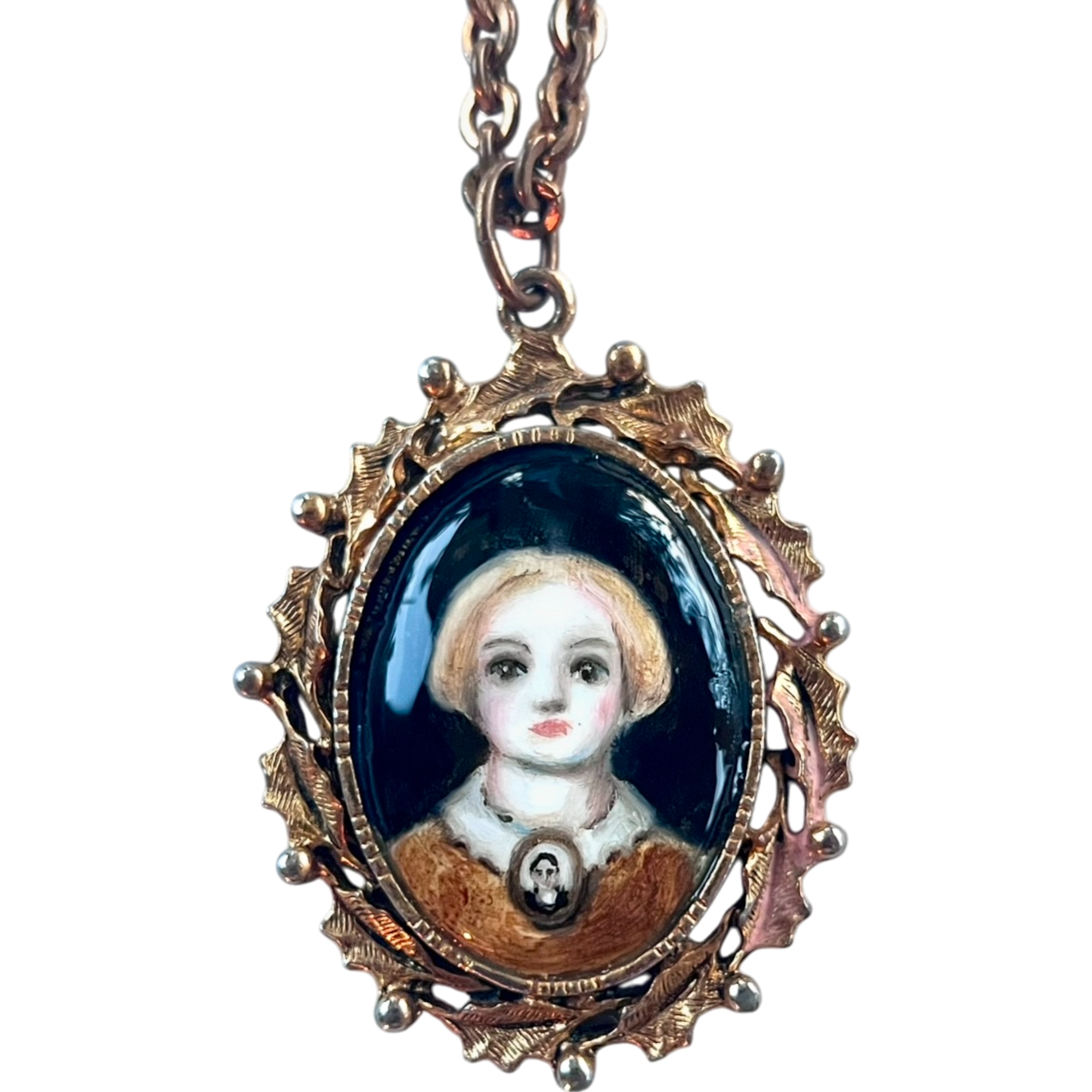 No. 2452 "Imogen" Portrait Pendant Necklace