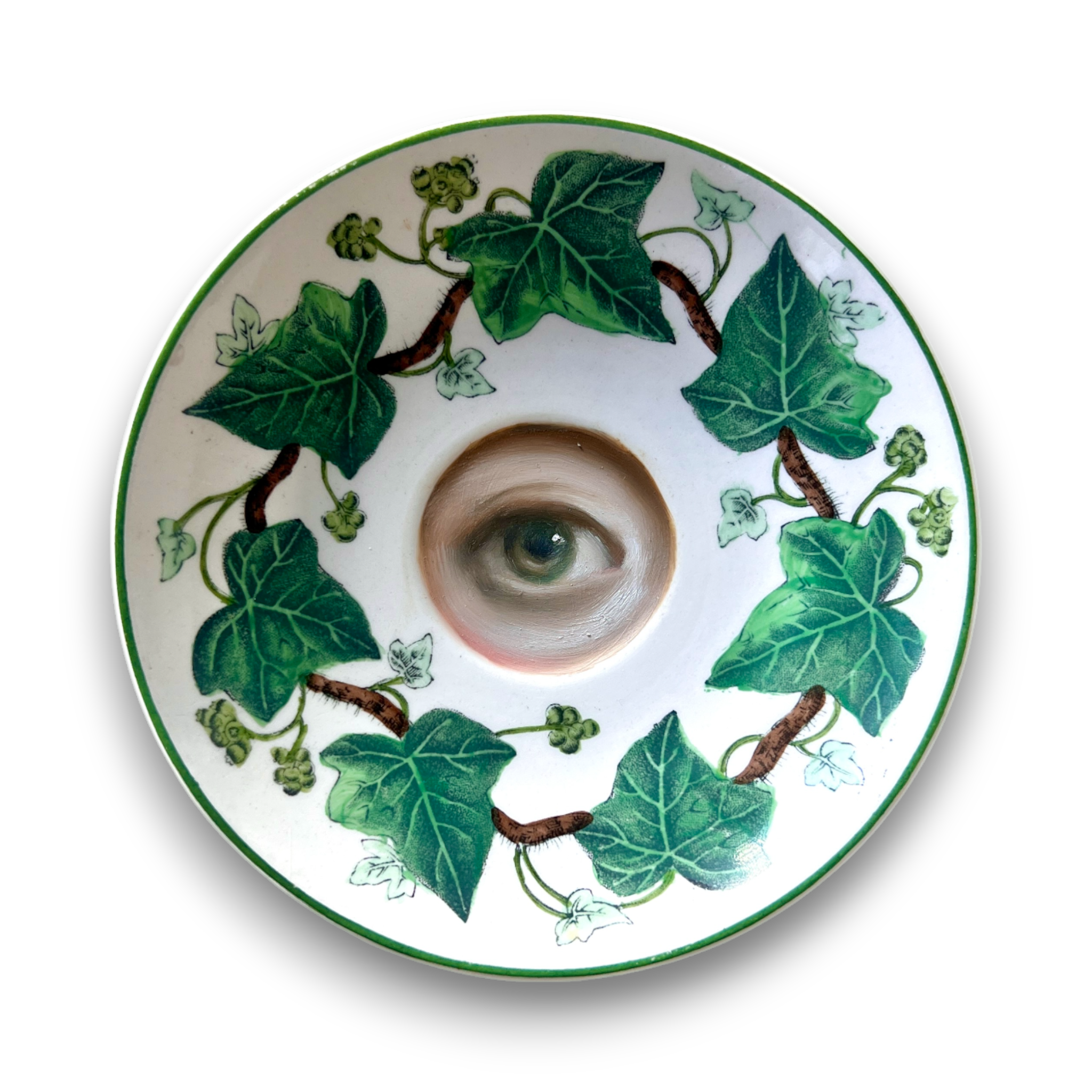 No. 3126 Lover's Eye Painting on an Ivy Plate