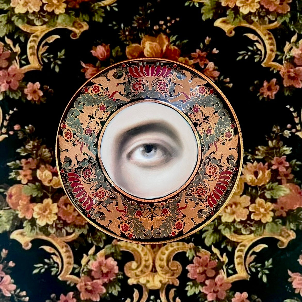 No. 2909 Lover's Eye Painting of Oscar Wilde on a Black & Gold Cherub Plate