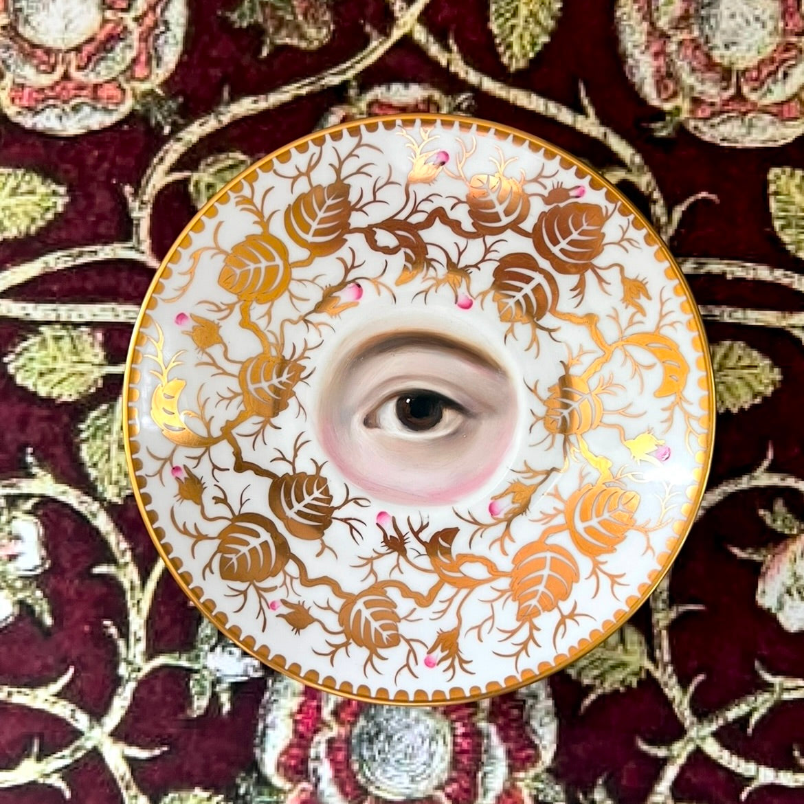 No. 2922 Lover's Eye Painting of Mary, Queen of Scots on an English Gilt Rose Briar Plate