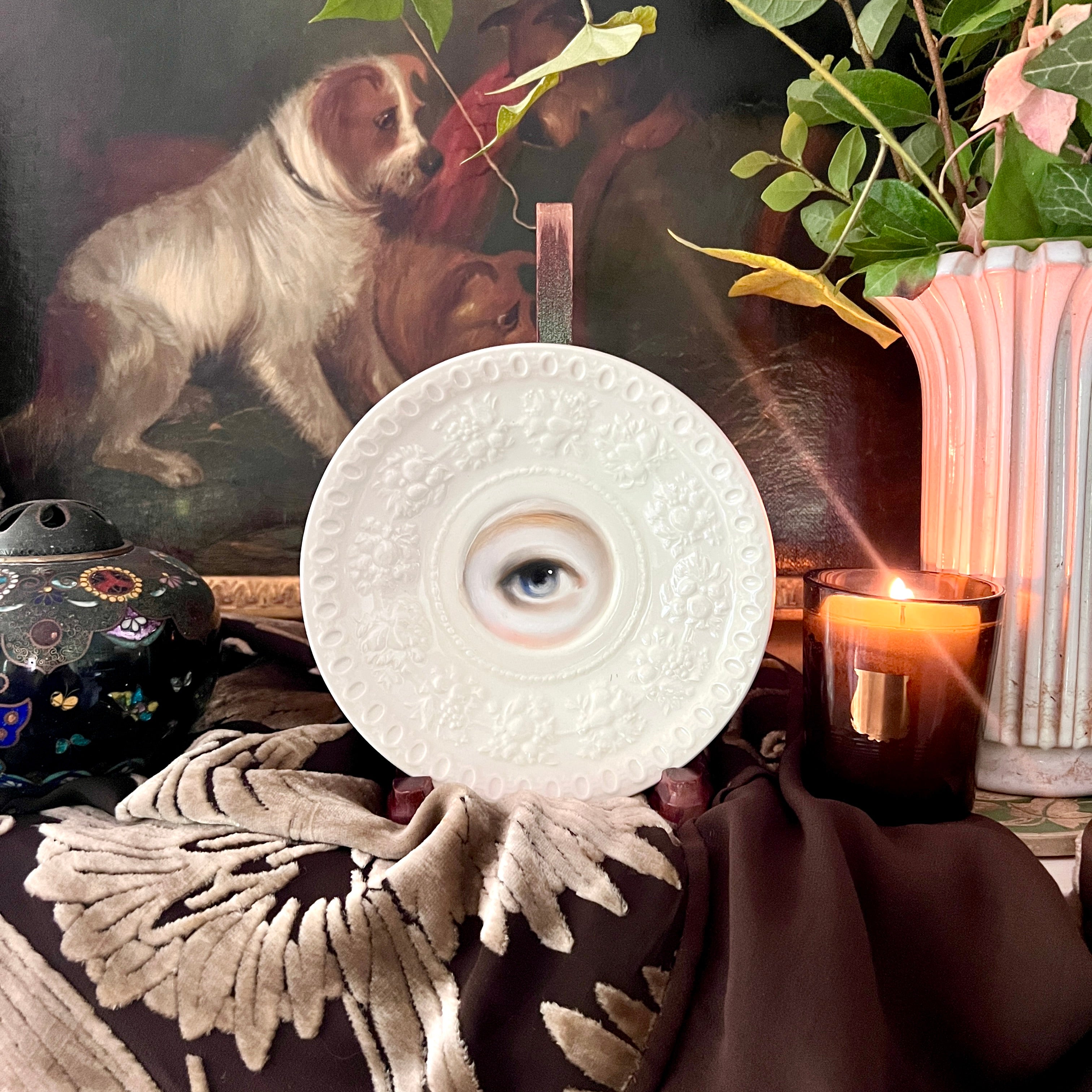 No. 2899 Lover's Eye Painting on a Wedgwood "Wellesley" Plate