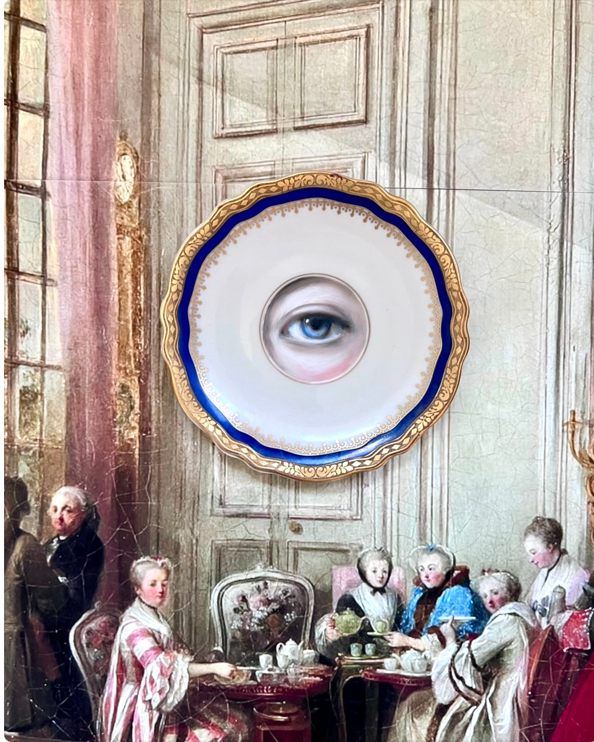 No. 2487 Lover's Eye Painting on a Mini Navy and Gold German Plate