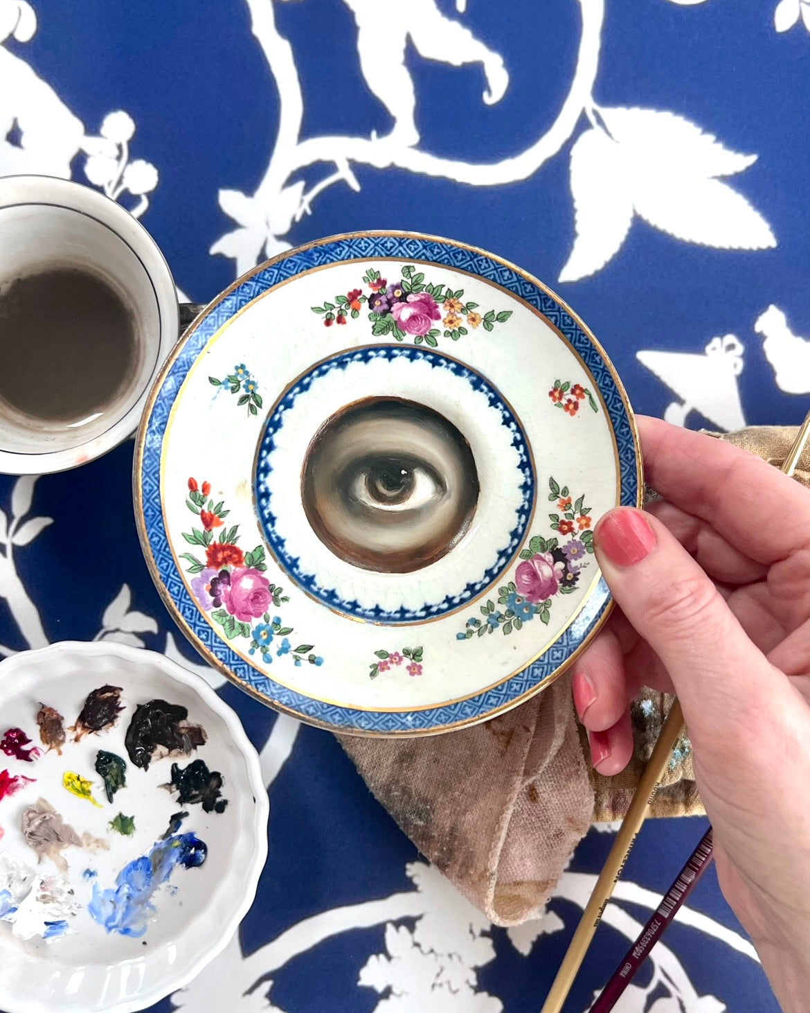 No. 2471 Lover's Eye Painting on a Mini English Floral Plate