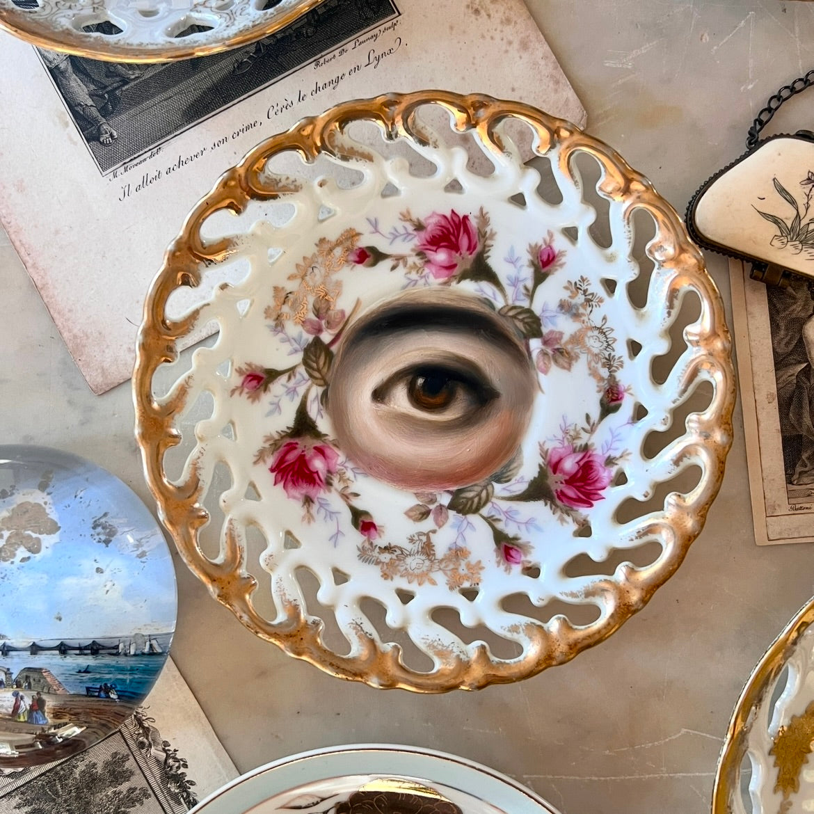 No. 2940 Lover's Eye Painting on a Floral Luster Plate with Gold Reticulated Border