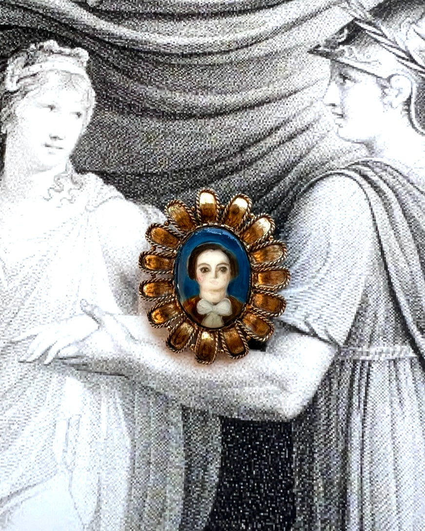 No. 2458 "Cordelia" Portrait-Brooch