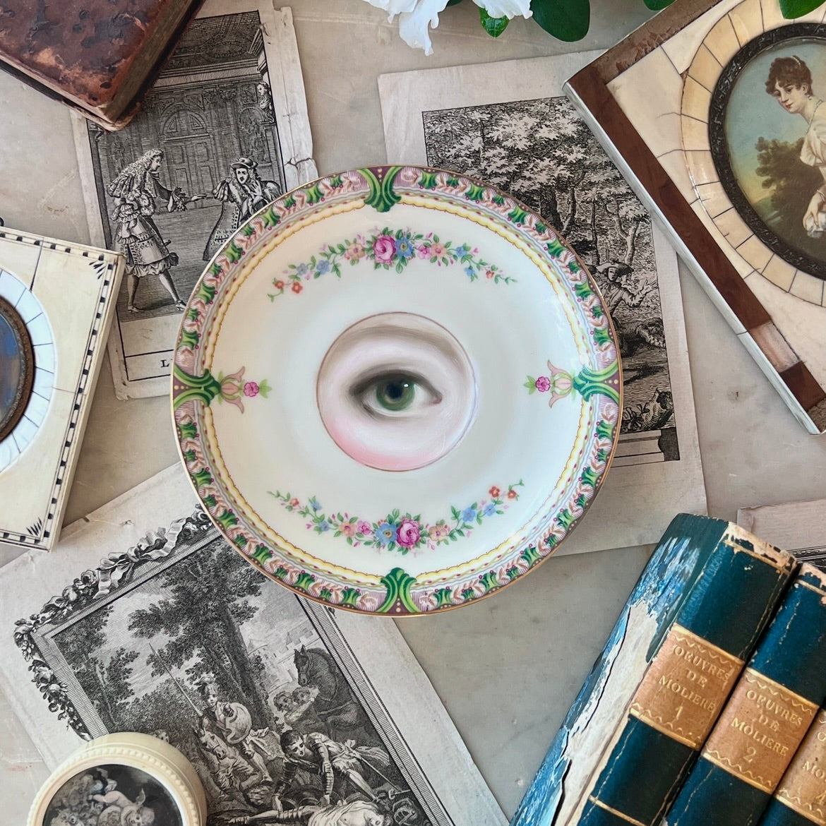 No. 3154 - Lover's Eye Painting on a Princess Plate
