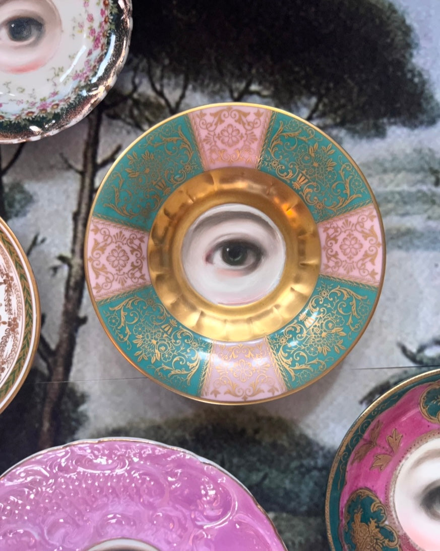 No. 2527 Lover's Eye Painting on a Mini Pink and Turquoise Plate