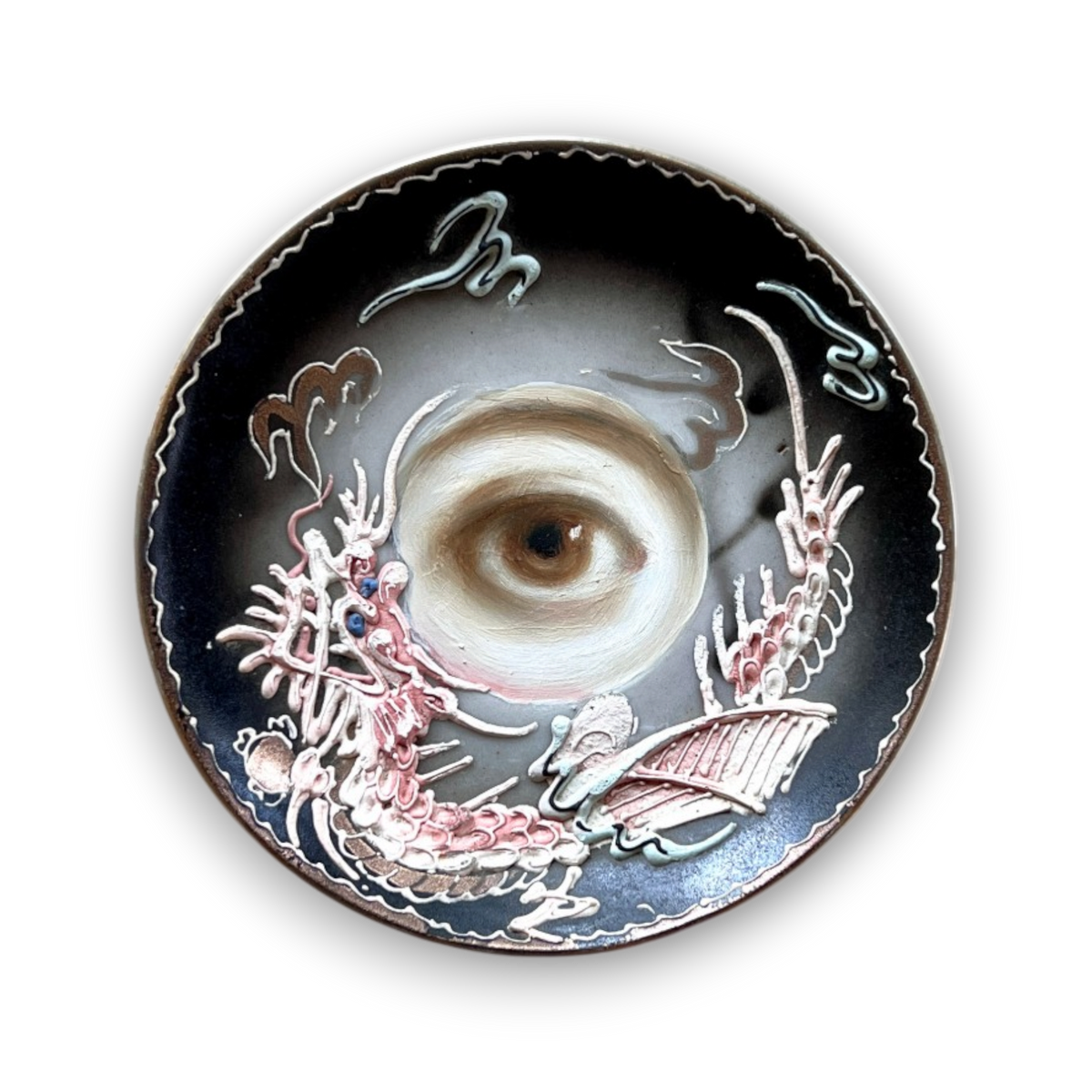 No. 3891 Lover’s Eye Painting on a Mini Smoky Dragonware Plate