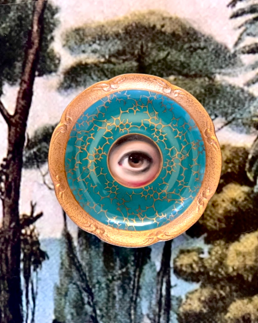 No. 2564 Lover's Eye Painting on a Mini Bavarian Turquoise Gilt Plate