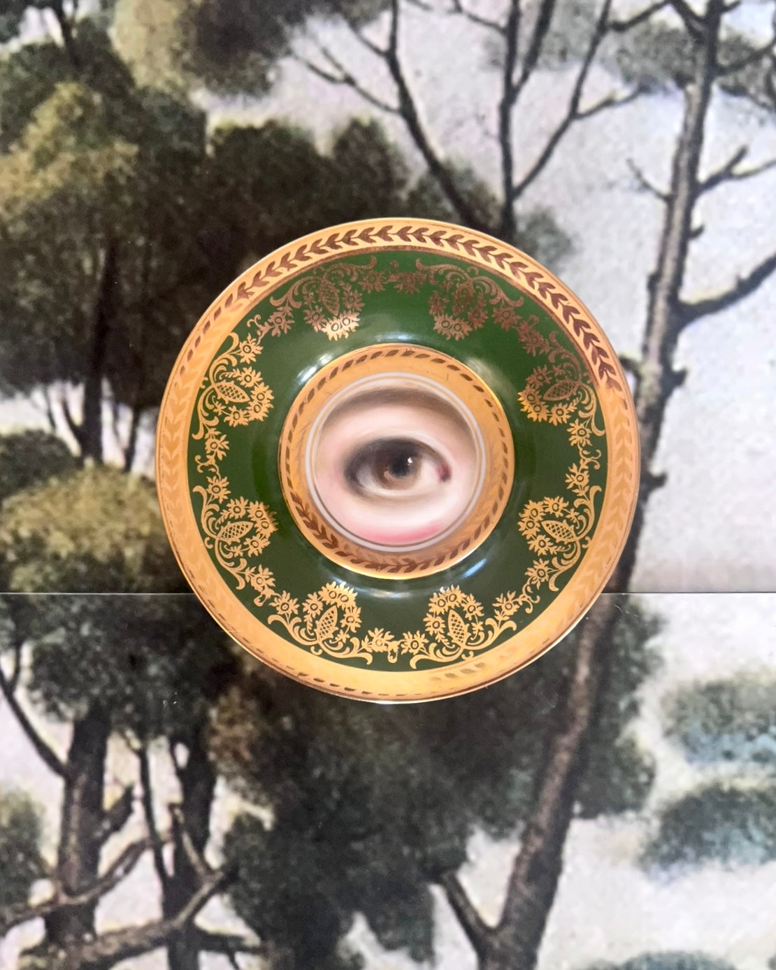 No. 2567 Lover's Eye Painting on a Mini French Limoges Green Gilt Plate