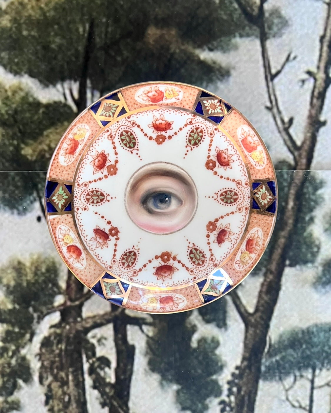 No. 2574 Lover's Eye Painting on a Mini English Imari Plate