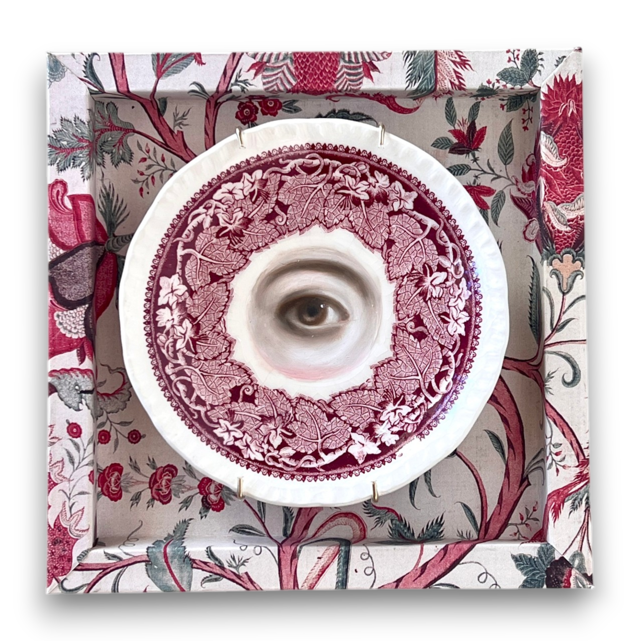 No. 3197 Lover's Eye Painting on an English Mason's Red Ivy Transferware Plate