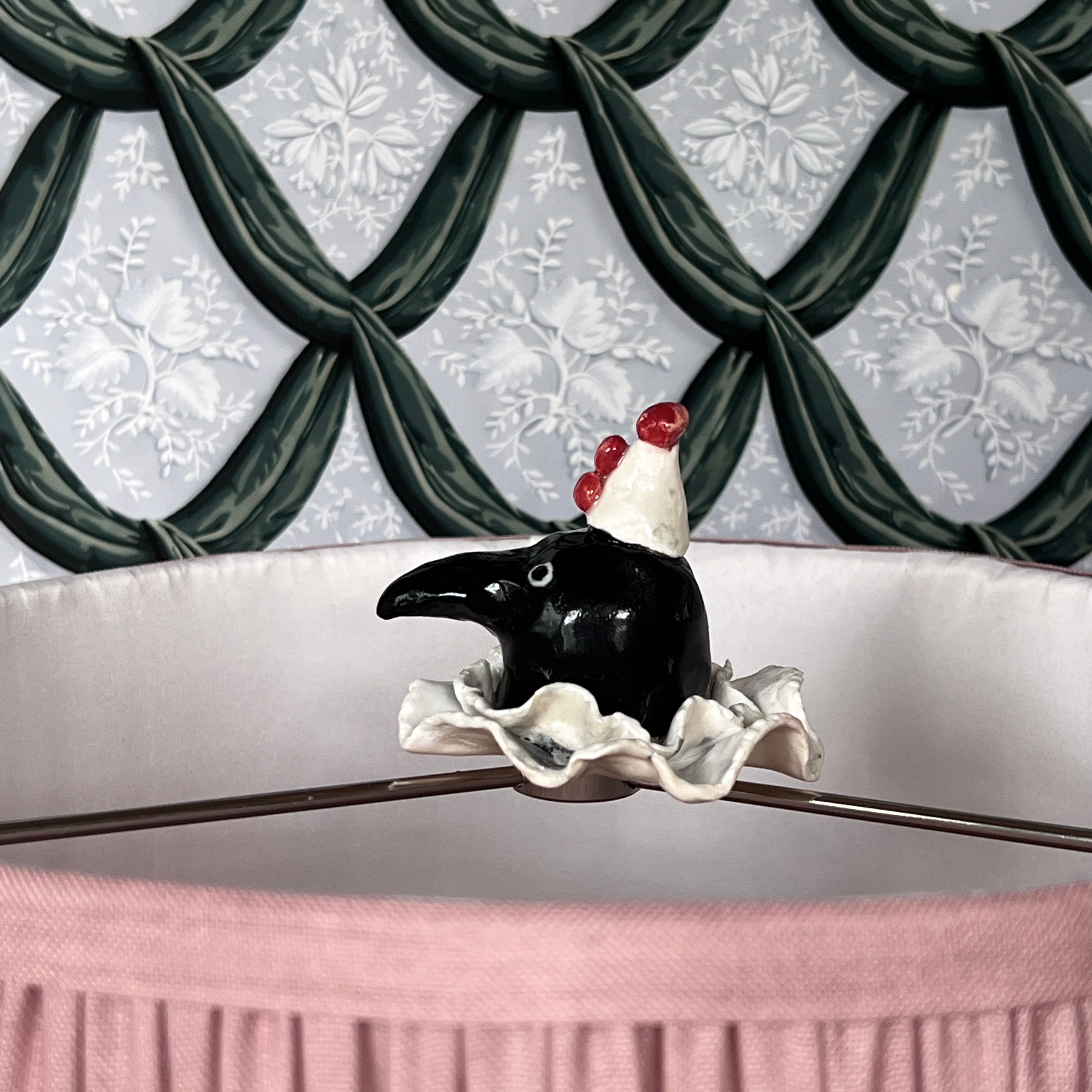 No. 331 Neville the Raven - Lamp Finial