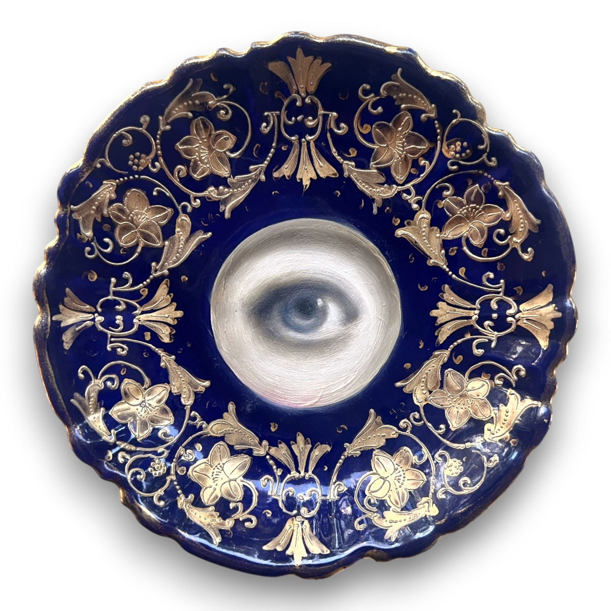 No. 3899 Lover's Eye Painting on a Cobalt & Gold Plate