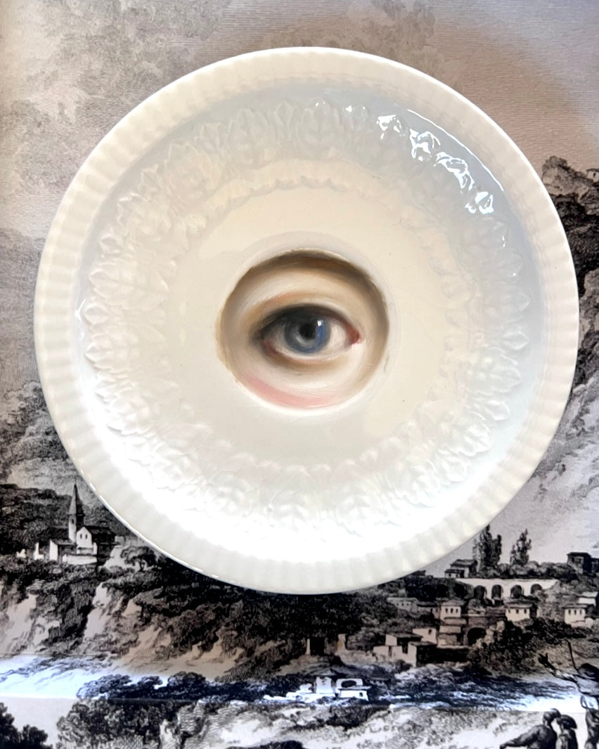 No. 2636 Lover's Eye Painting on a White Foliate Plate