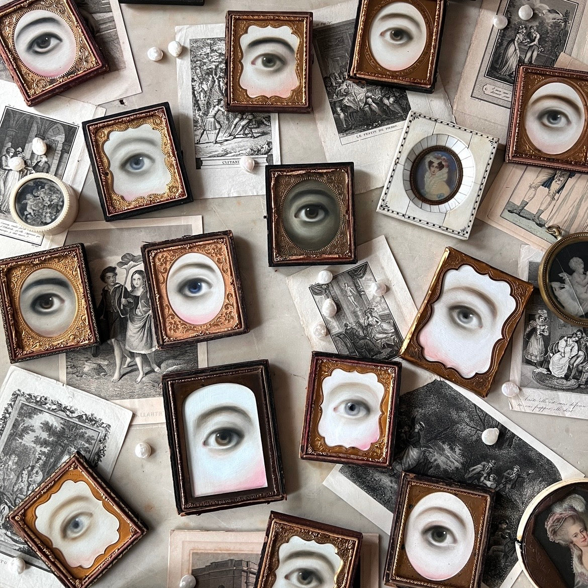 No. 3276 Lover's Eye Painting in an Antique Daguerreotype Case