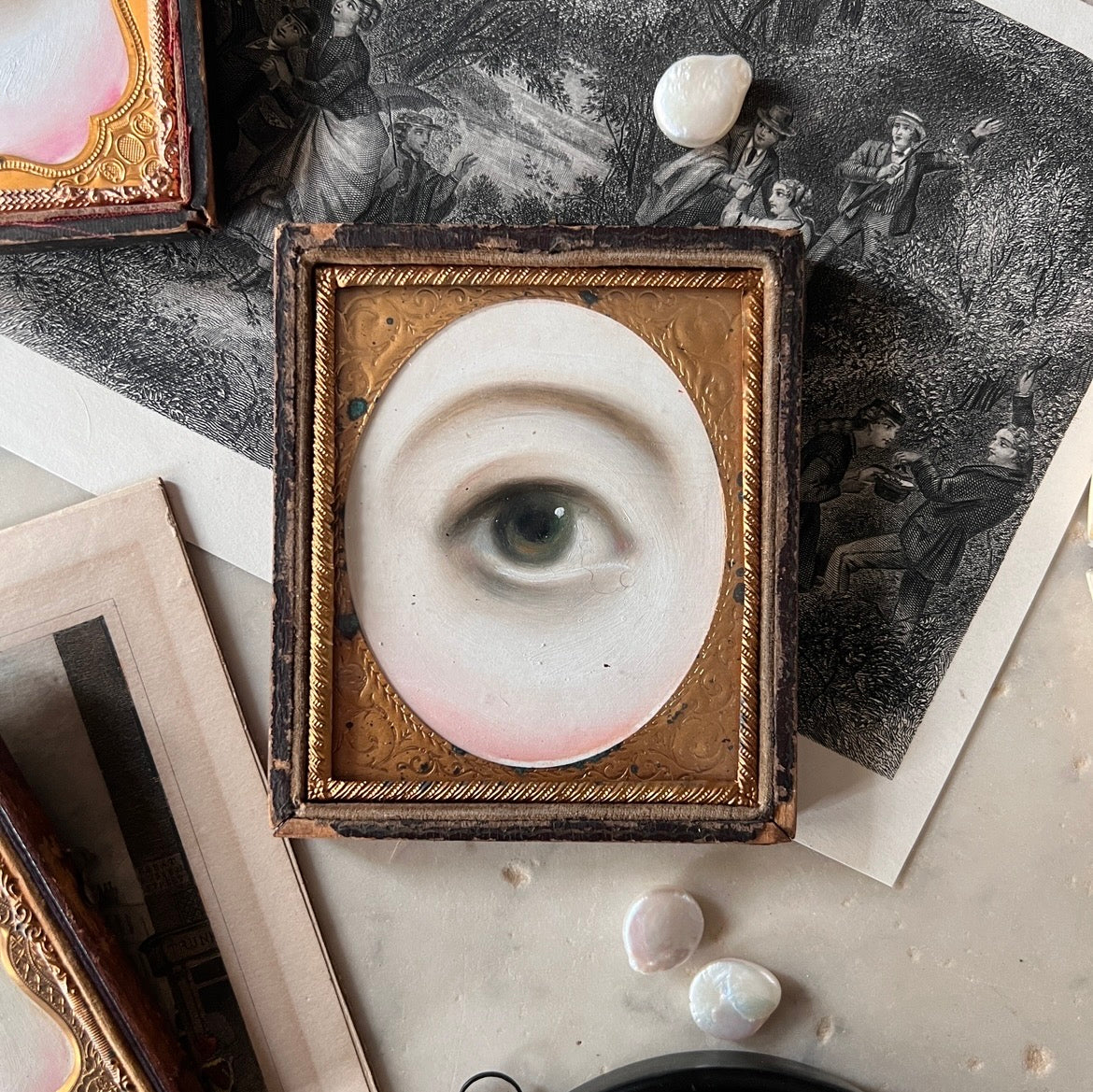 No. 3268 Lover's Eye Painting in an Antique Daguerreotype Case