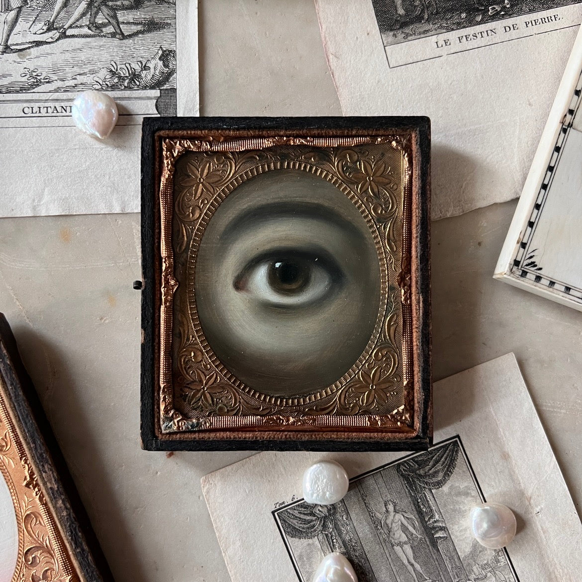 No. 3272 Lover's Eye Painting in an Antique Daguerreotype Case